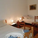 Hortenzia Apartament *