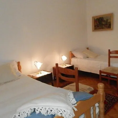 Hortenzia Apartment *