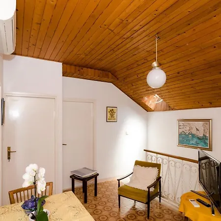 Apartment Hortenzia *